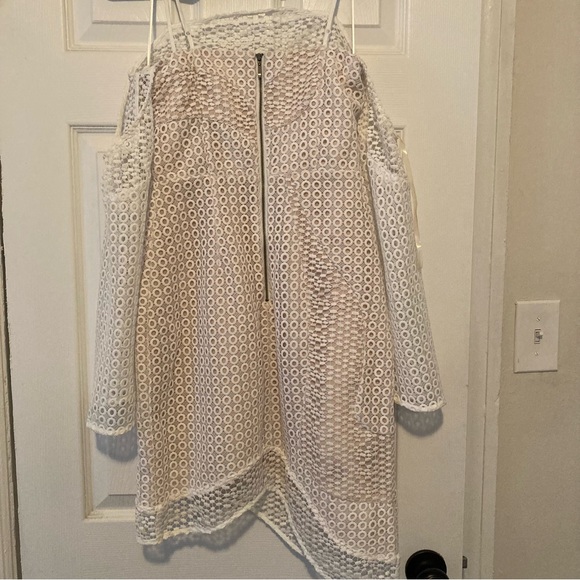 Keepsake Lace Asymmetrical Dress Size S - Picture 4 of 4